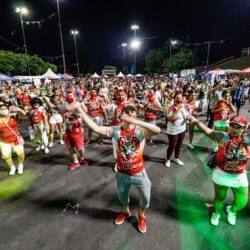 Feira do Tururi na alameda do Samba